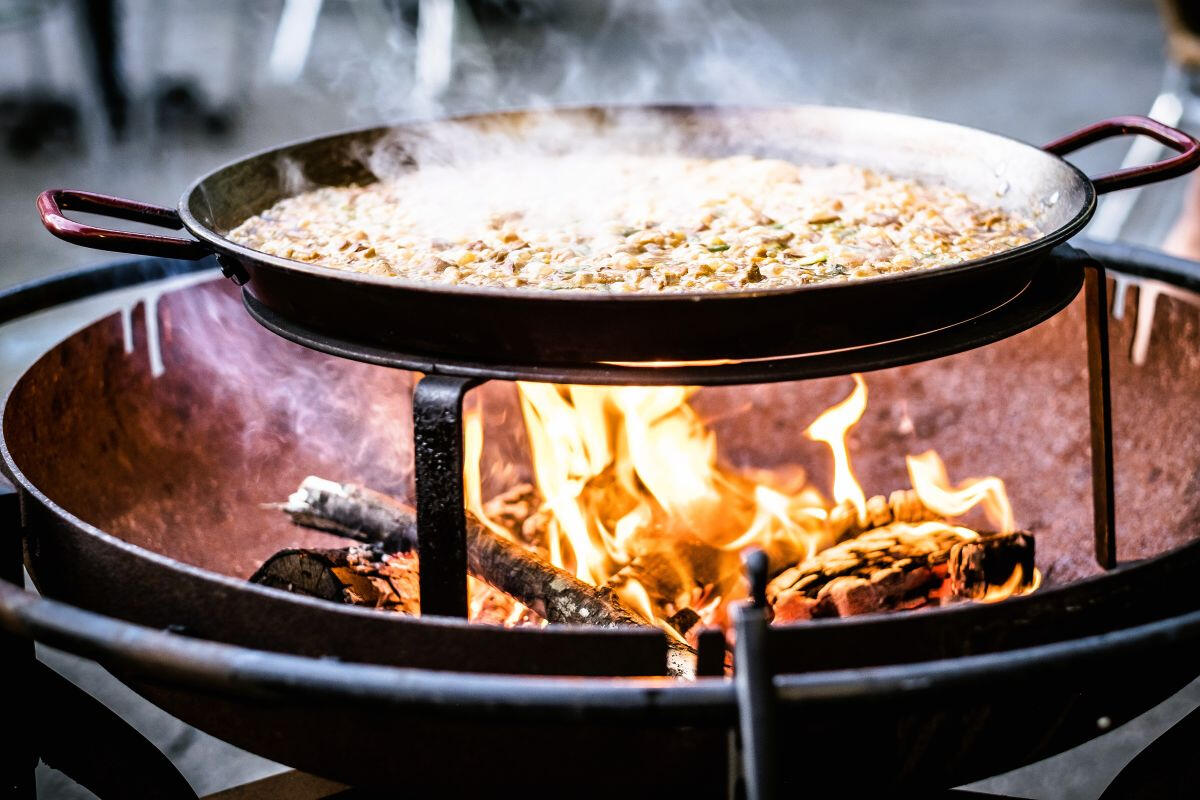 Chicken-and-beans-paella--paella-de-Pollo-y-judias-verdes-